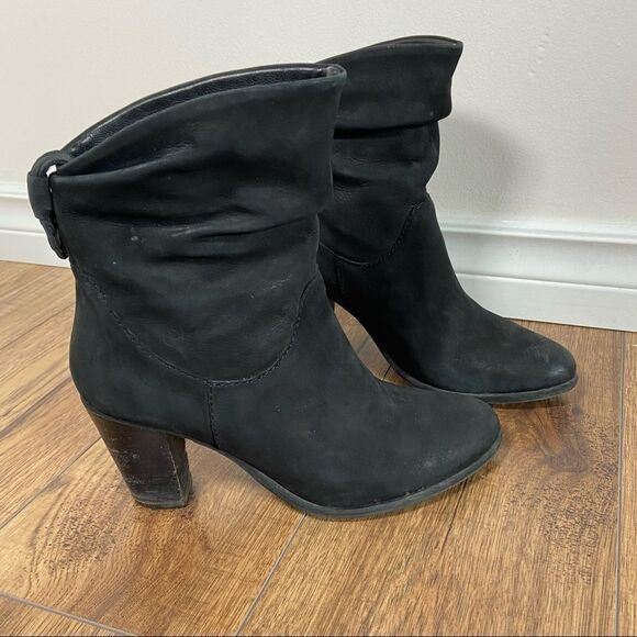Arnold Churgin Suede Leather Slouchy Ankle Bootie w/ 2.5" Heel Black Size 38 - Picture 1 of 6